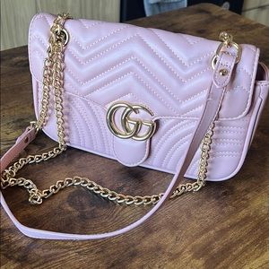 Meet your Posher, Franceen